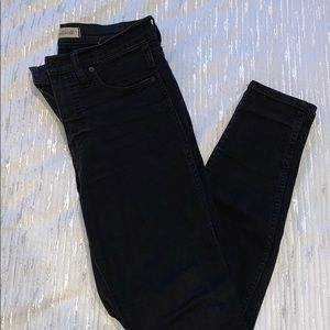 Madewell 10” High rise washed black jeans sz 28